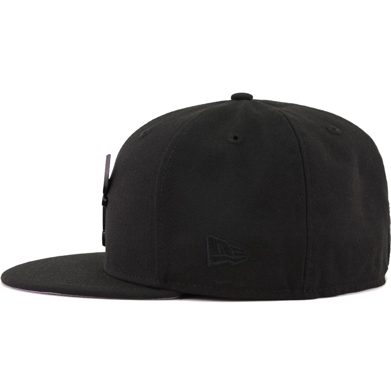 Bull Black Metal Badge Cap